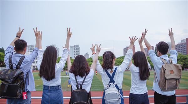 德州乘務學校為你解析空乘專業(yè)前景！